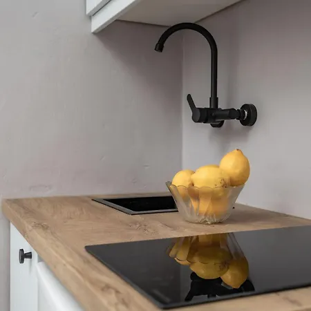 Hippocampus 2 Min Walk From The *