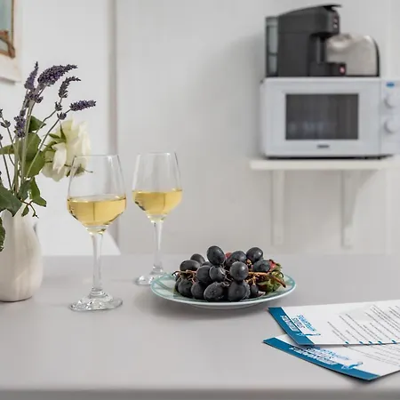 Hippocampus 2 Min Walk From The Moutsoúna