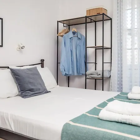 Hippocampus 2 Min Walk From The * Moutsoúna