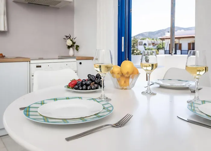 Hippocampus 2 Min Walk From The Lejlighed Moutsoúna