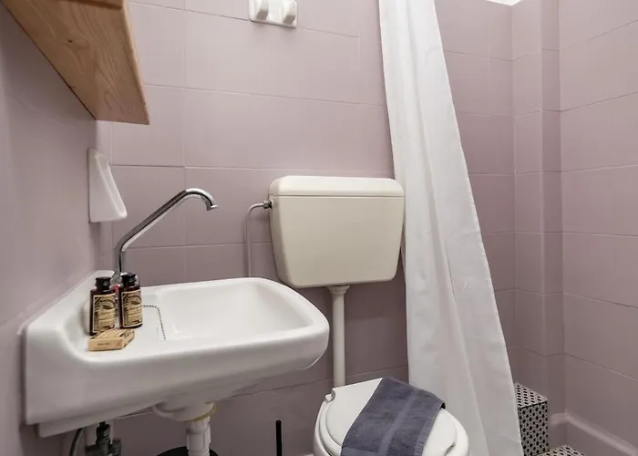 Hippocampus 2 Min Walk From The * Moutsoúna